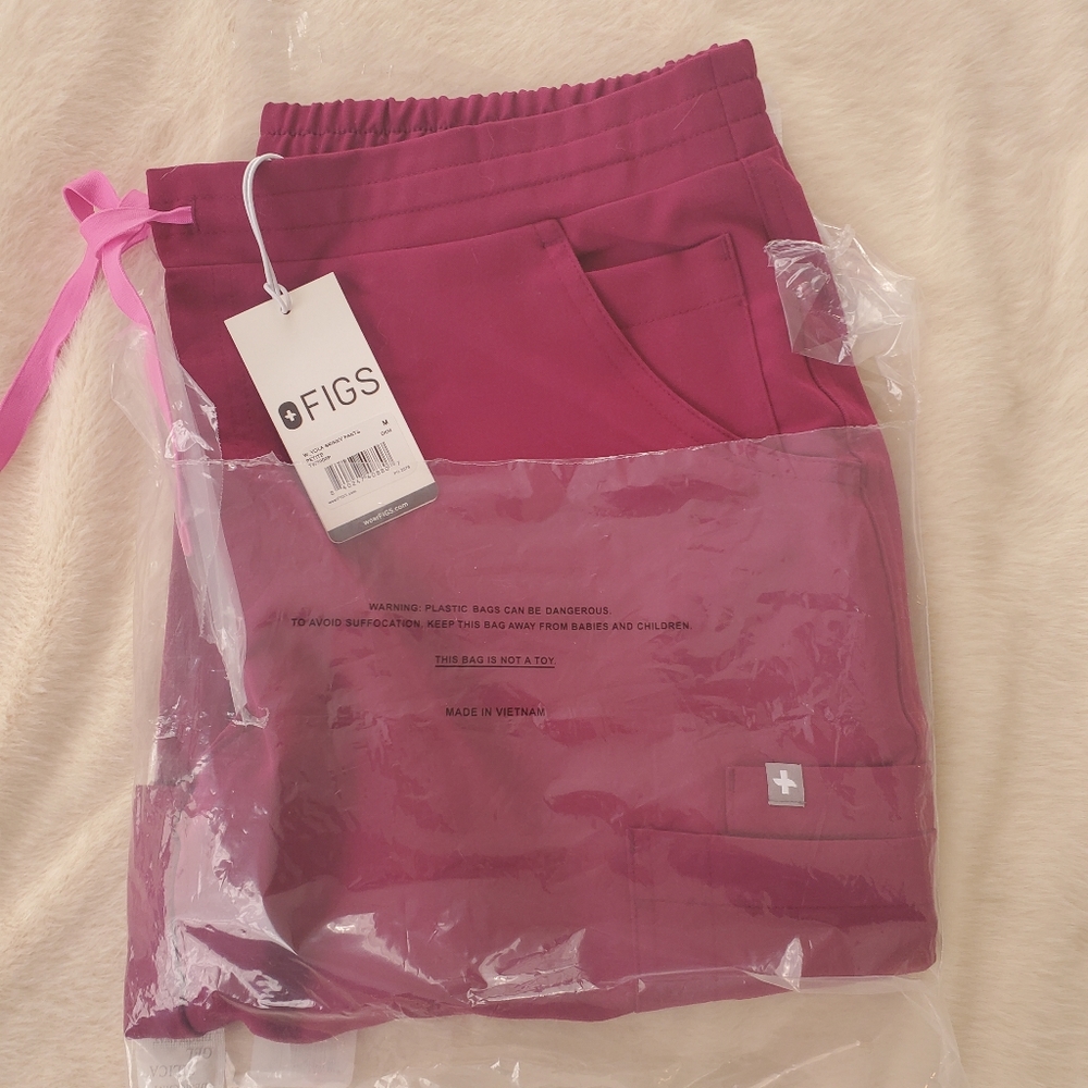 Figs scrubs
